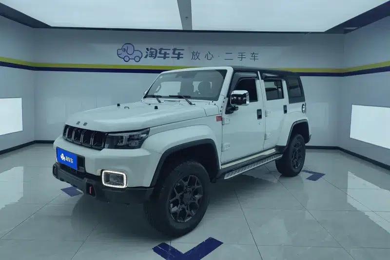 Beijing BJ40 2023 2.0D Automatic 4WD Blade Hero Edition (Hero Model) — миниатюра 1