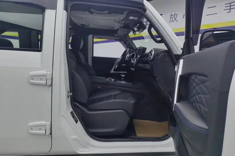 Beijing BJ40 2023 2.0D Automatic 4WD Blade Hero Edition (Hero Model) — миниатюра 8