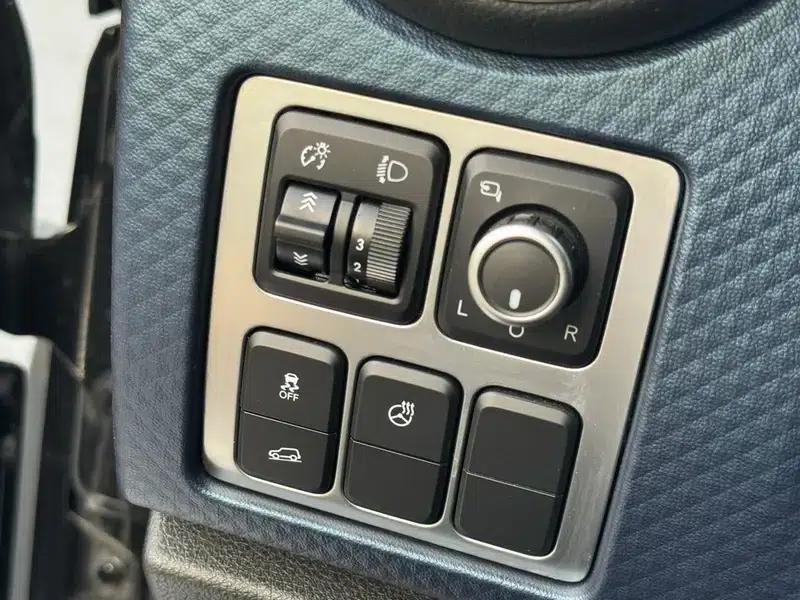 Beijing BJ40 2019 2.0T Automatic 4WD City Hunter Premium Edition (National V Emission Standard) — миниатюра 14