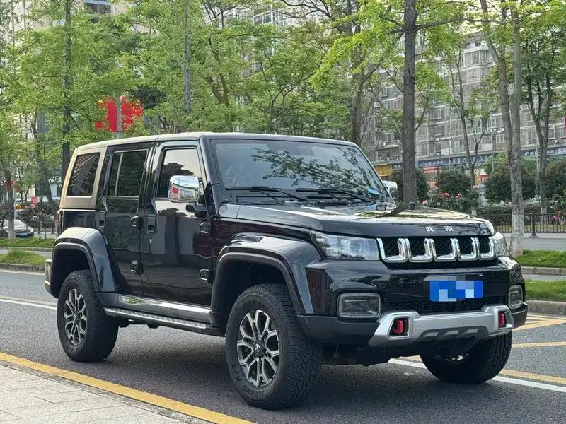 Beijing BJ40 2019 2.0T Automatic 4WD City Hunter Premium Edition (National V Emission Standard) — миниатюра 3