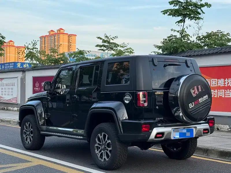 Beijing BJ40 2019 2.0T Automatic 4WD City Hunter Premium Edition (National V Emission Standard) — миниатюра 5