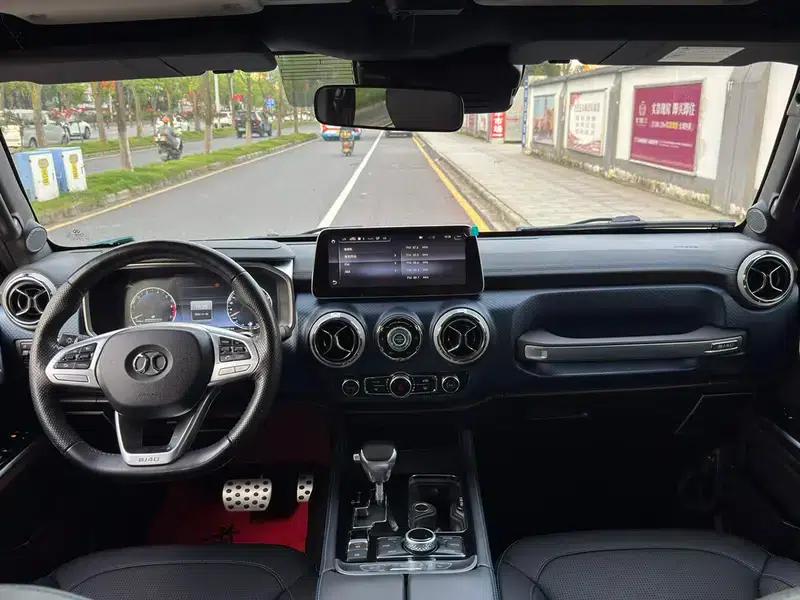Beijing BJ40 2019 2.0T Automatic 4WD City Hunter Premium Edition (National V Emission Standard) — миниатюра 10