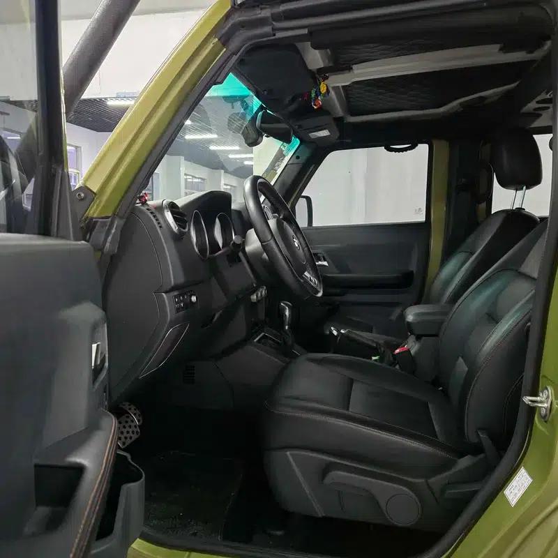 Beijing BJ40 2016 40L 2.3T Automatic 4WD Premium Edition — миниатюра 8