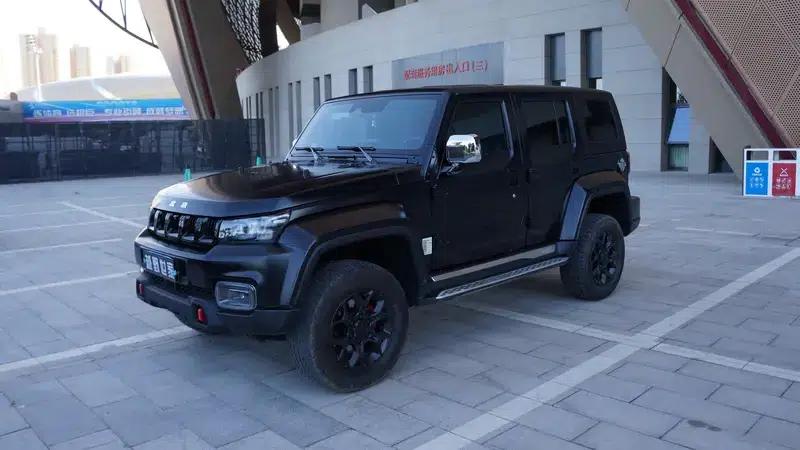 Beijing BJ40 2023 2.0D Automatic 4WD Blade Hero Edition (Hero Model) — миниатюра 1