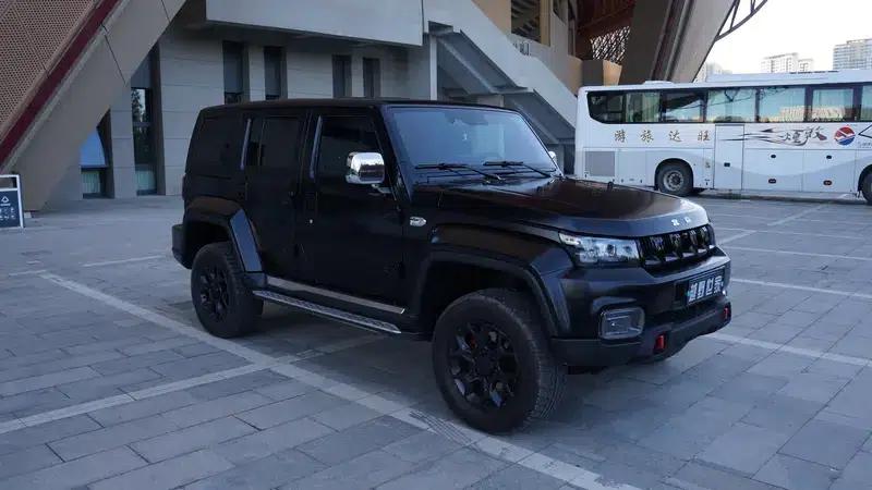 Beijing BJ40 2023 2.0D Automatic 4WD Blade Hero Edition (Hero Model) — миниатюра 3