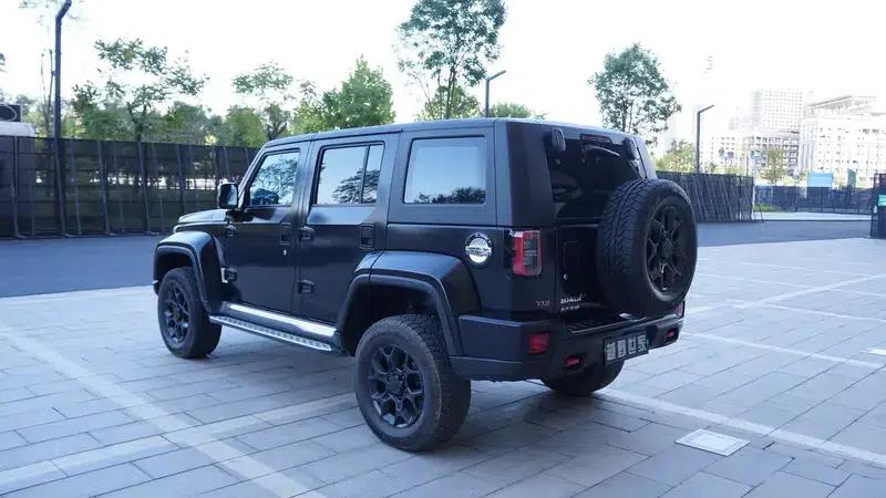 Beijing BJ40 2023 2.0D Automatic 4WD Blade Hero Edition (Hero Model) — миниатюра 4
