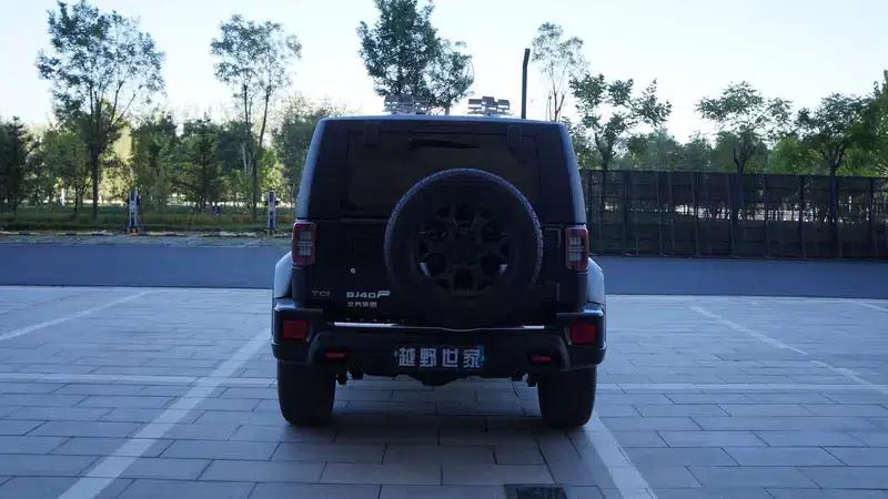 Beijing BJ40 2023 2.0D Automatic 4WD Blade Hero Edition (Hero Model) — миниатюра 5