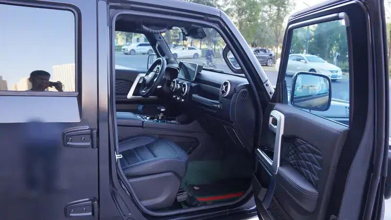 Beijing BJ40 2023 2.0D Automatic 4WD Blade Hero Edition (Hero Model) — миниатюра 10