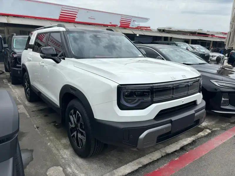 Beijing BJ30 2024 1.5T DCT 2WD Light Off-Road Pro Edition — миниатюра 3