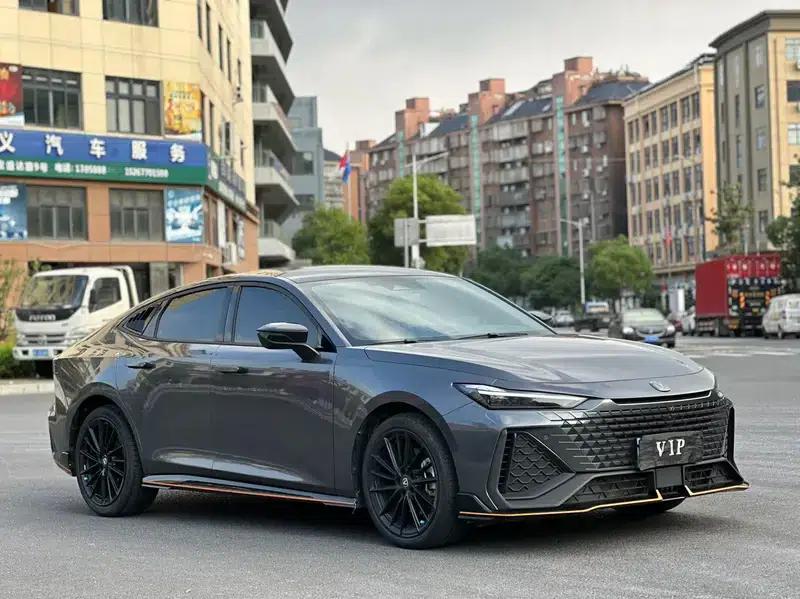 Changan UNI-V 2023 2.0T Leading Speed Edition — миниатюра 3
