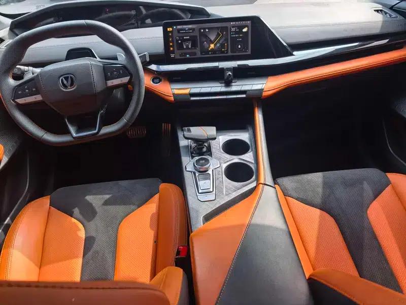 Changan UNI-V 2022 1.5T Premium Edition — миниатюра 6