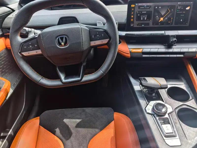 Changan UNI-V 2022 1.5T Premium Edition — миниатюра 7