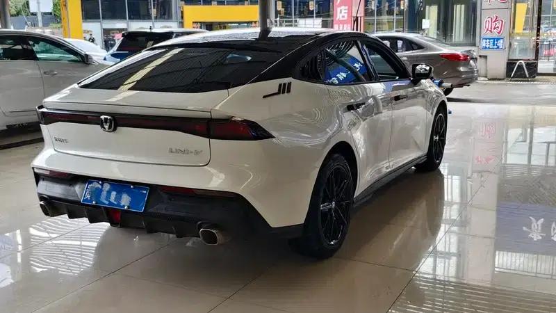 Changan UNI-V 2024 1.5T High-Performance Edition — миниатюра 6