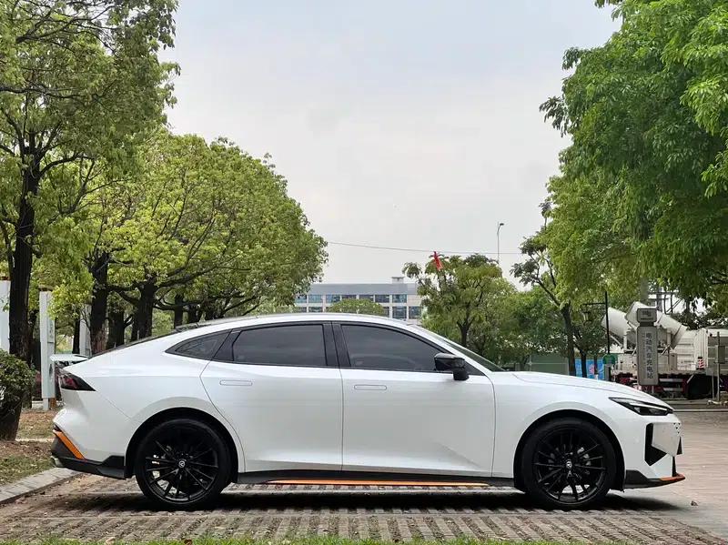 Changan UNI-V 2024 1.5T Premium Sport — миниатюра 8
