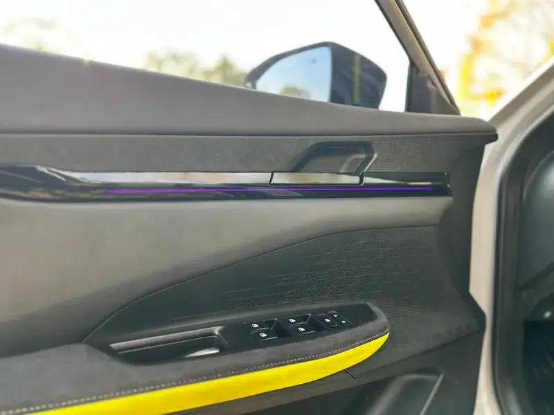 Changan UNI-V 2022 1.5T Sport Edition — миниатюра 20