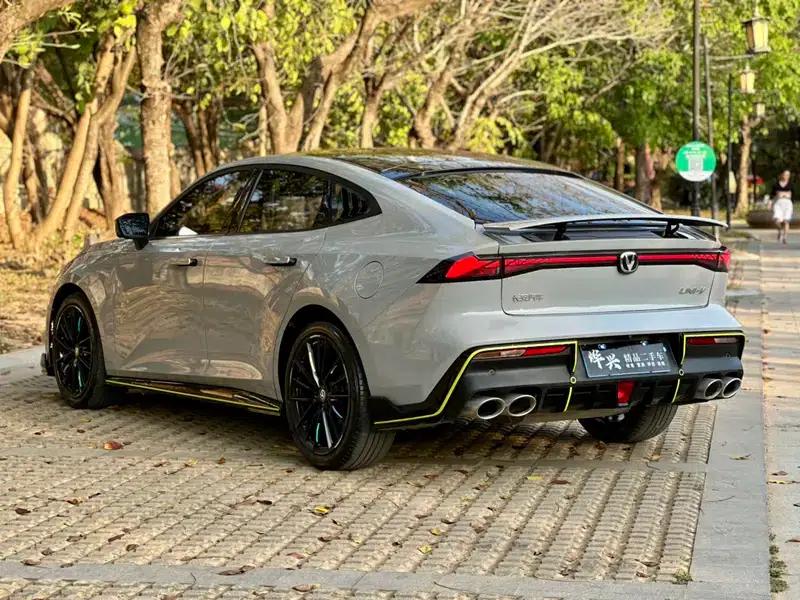 Changan UNI-V 2022 1.5T Sport Edition — миниатюра 4