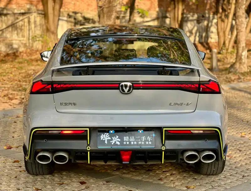 Changan UNI-V 2022 1.5T Sport Edition — миниатюра 5