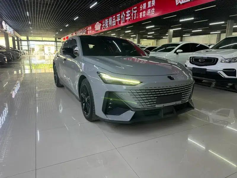 Changan UNI-V 2023 1.5T Smart Navigation Edition — миниатюра 3