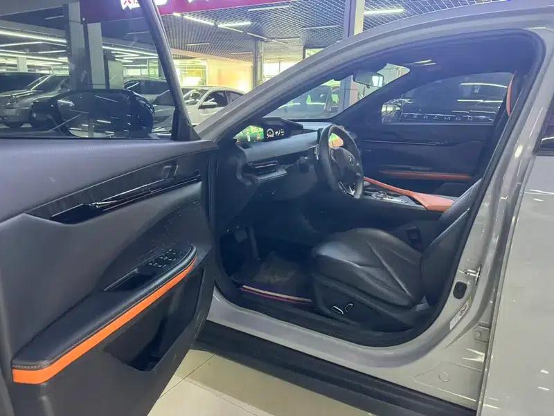 Changan UNI-V 2023 1.5T Smart Navigation Edition — миниатюра 10