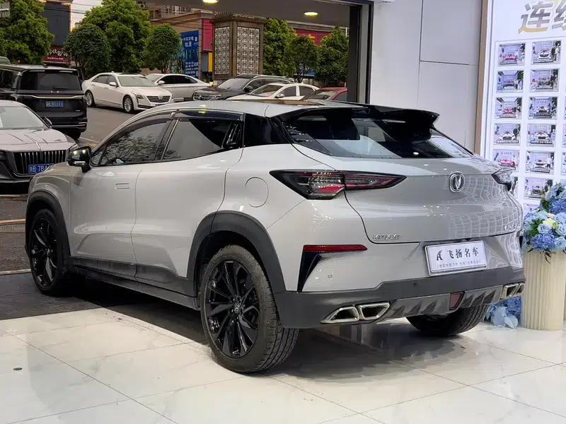 Changan UNI-T 2021 1.5T Premium Edition — миниатюра 5