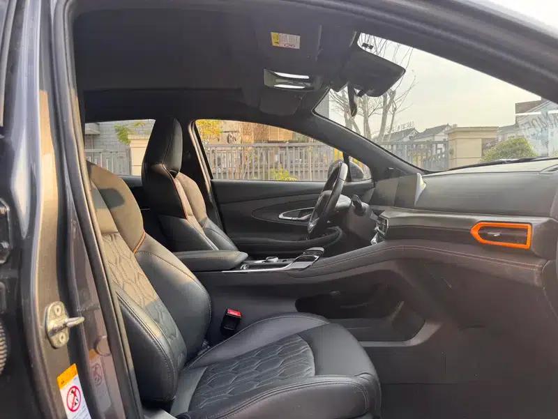 Changan UNI-T 2022 1.5T Premium Edition — миниатюра 11