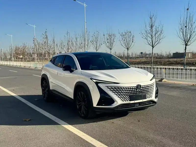 Changan UNI-T 2022 1.5T Premium Edition — миниатюра 3