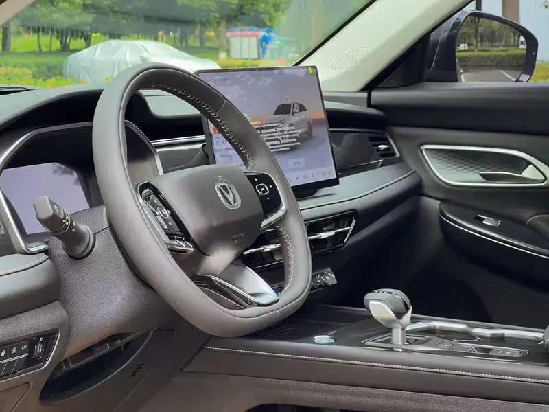 Changan CS75 2026 PRO 1.5T DCT Premium Edition 7-seater — миниатюра 14
