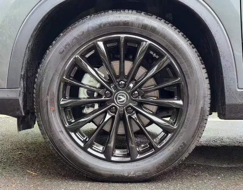 Changan CS75 2026 PRO 1.5T DCT Premium Edition 7-seater — миниатюра 10