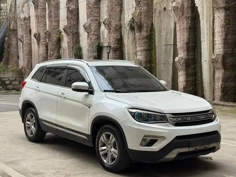 Changan CS75 2017 Fashion Edition 1.8T Automatic Four-Wheel Drive Luxury Model — миниатюра 2