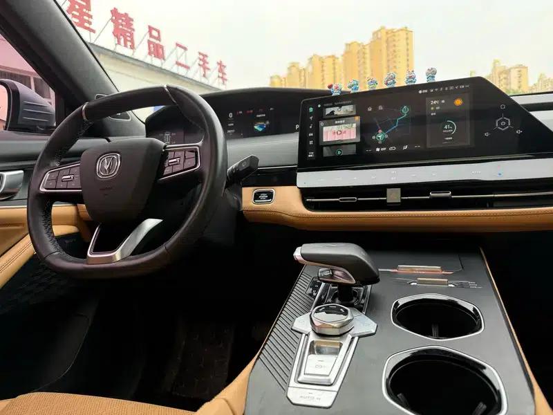 Changan UNI-K 2021 2.0T All-Wheel Drive Premium Edition — миниатюра 18