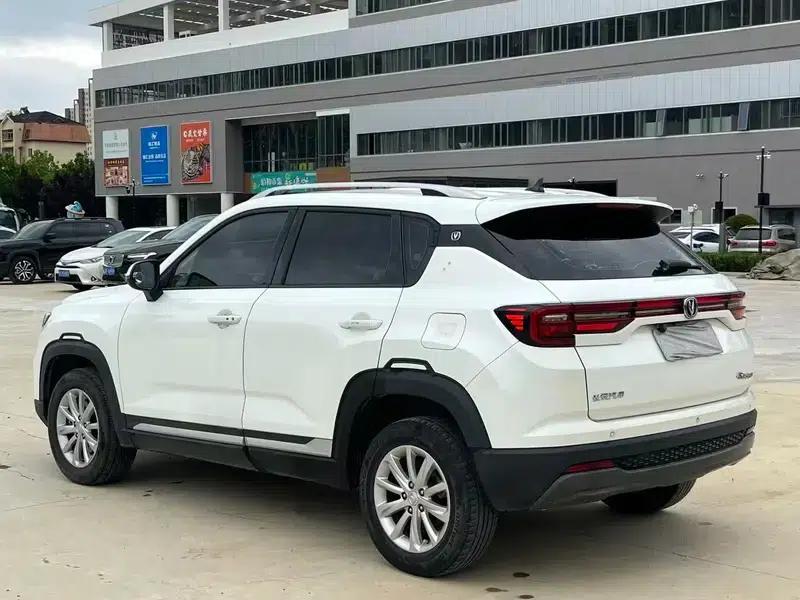 Changan CS35 PLUS 2021 Glory Million Edition 1.6L CVT Elite Edition — миниатюра 4
