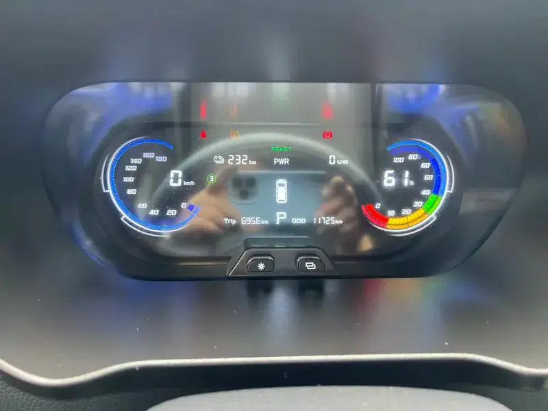 Ruixing EM80 2026 Passenger Edition Comfort 6-seater 380km/h Double Door Golden Bell Cover 50kWh — миниатюра 8