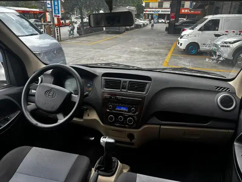 Ruixing EM80 2024 Comfort Model, Double Door, 6 Seats, 270km Range, 41.86kWh — миниатюра 13