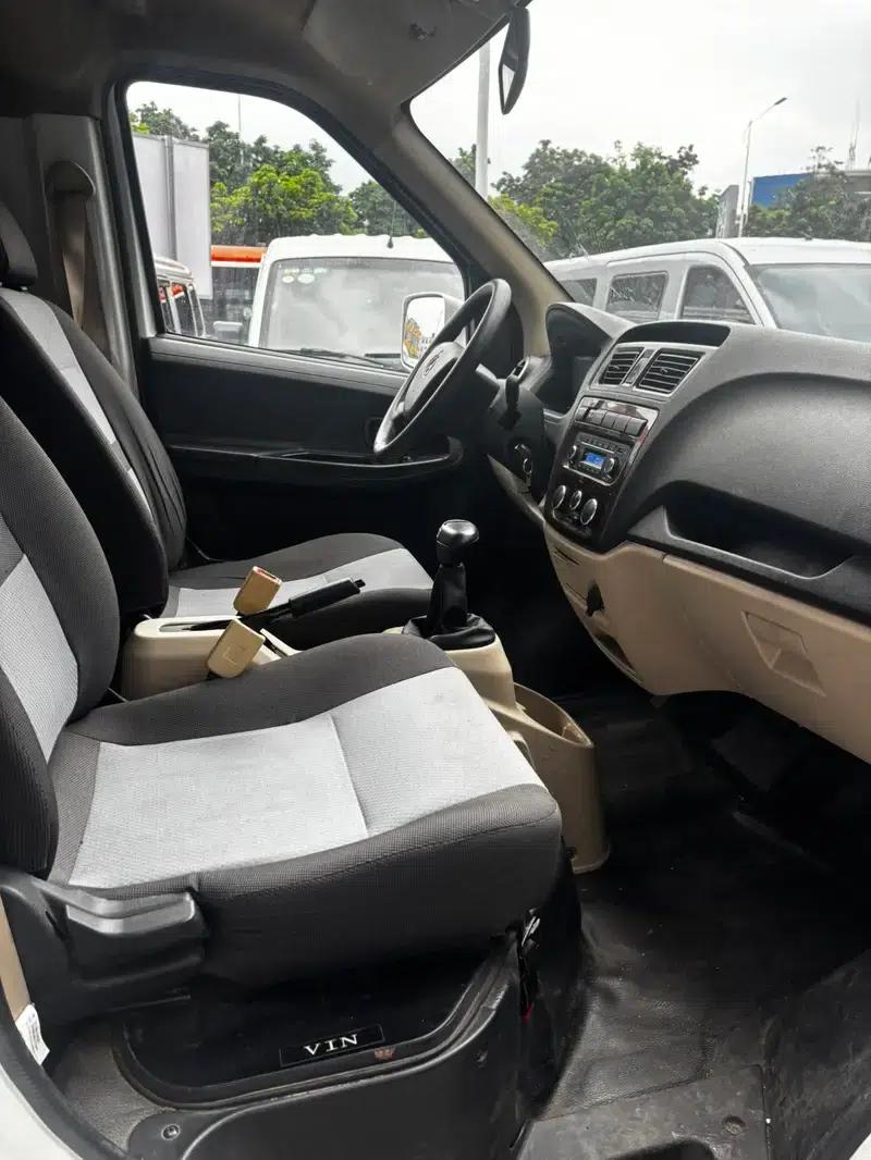 Ruixing EM80 2024 Comfort Model, Double Door, 6 Seats, 270km Range, 41.86kWh — миниатюра 15