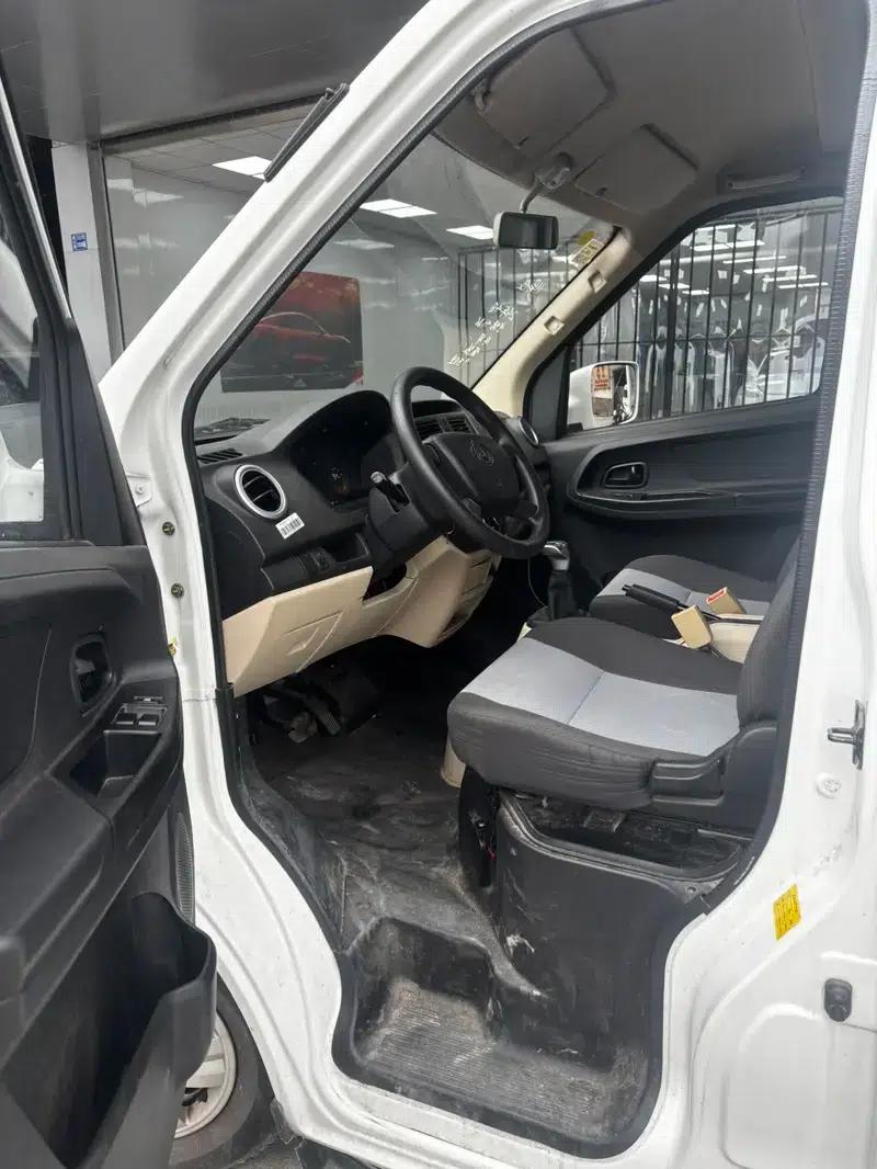 Ruixing EM80 2024 Comfort Model, Double Door, 6 Seats, 270km Range, 41.86kWh — миниатюра 17