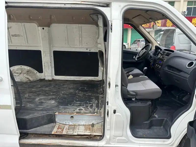 Ruixing EM60 2022 Pure Electric Van with Flat Top and Hatchback Door, 2 Seats, 60kW — миниатюра 8