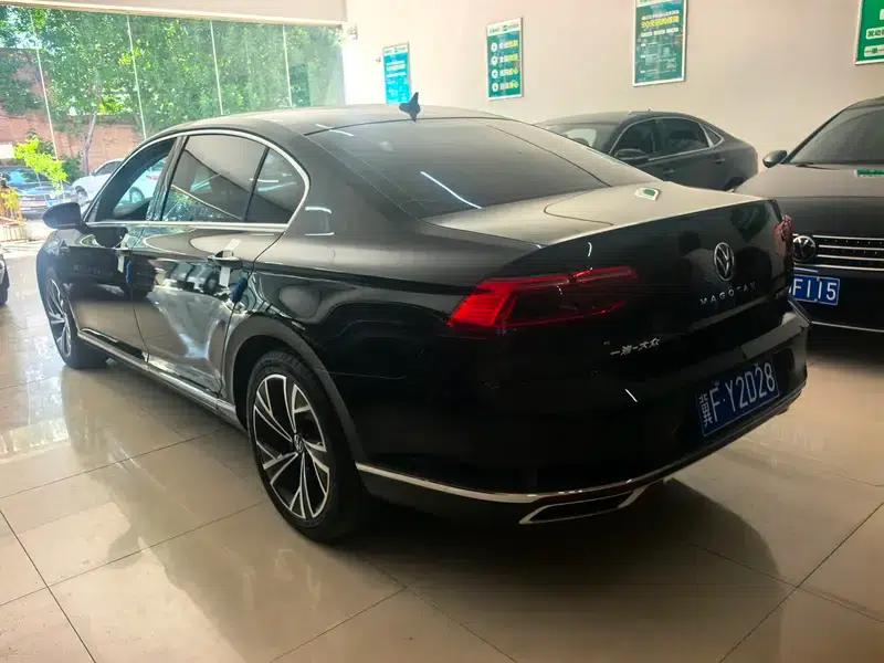 2020 Volkswagen Passat 330TSI DSG Leading Edition — миниатюра 4