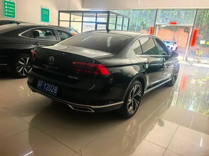2020 Volkswagen Passat 330TSI DSG Leading Edition — миниатюра 6