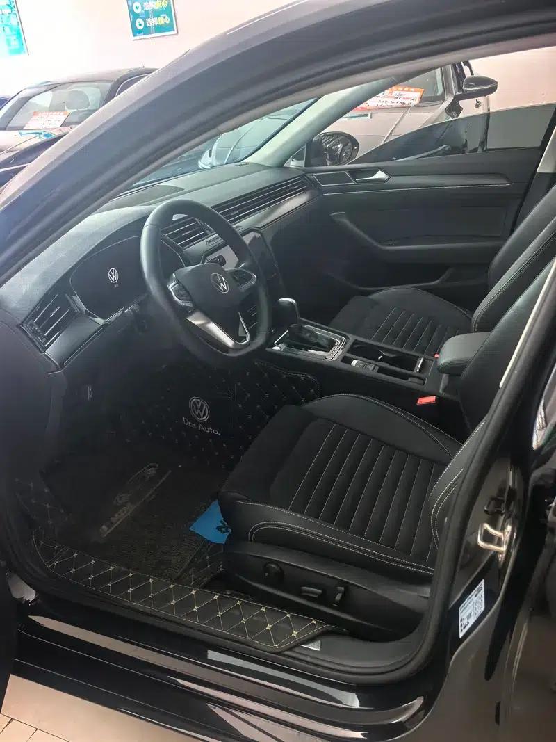 2020 Volkswagen Passat 330TSI DSG Leading Edition — миниатюра 7