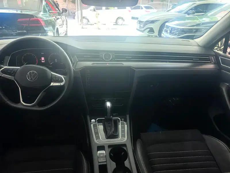 2020 Volkswagen Passat 330TSI DSG Leading Edition — миниатюра 8