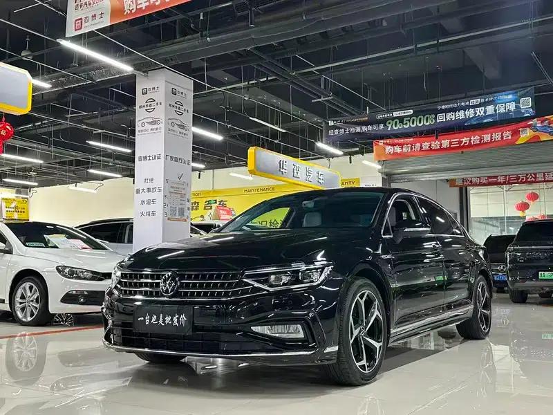 Volkswagen Magotan 2023 2 Millionth Unit Commemorative Edition 330TSI DSG Luxury — миниатюра 1