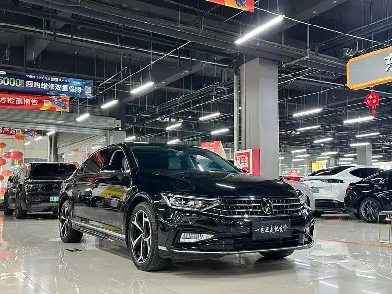Volkswagen Magotan 2023 2 Millionth Unit Commemorative Edition 330TSI DSG Luxury — миниатюра 3