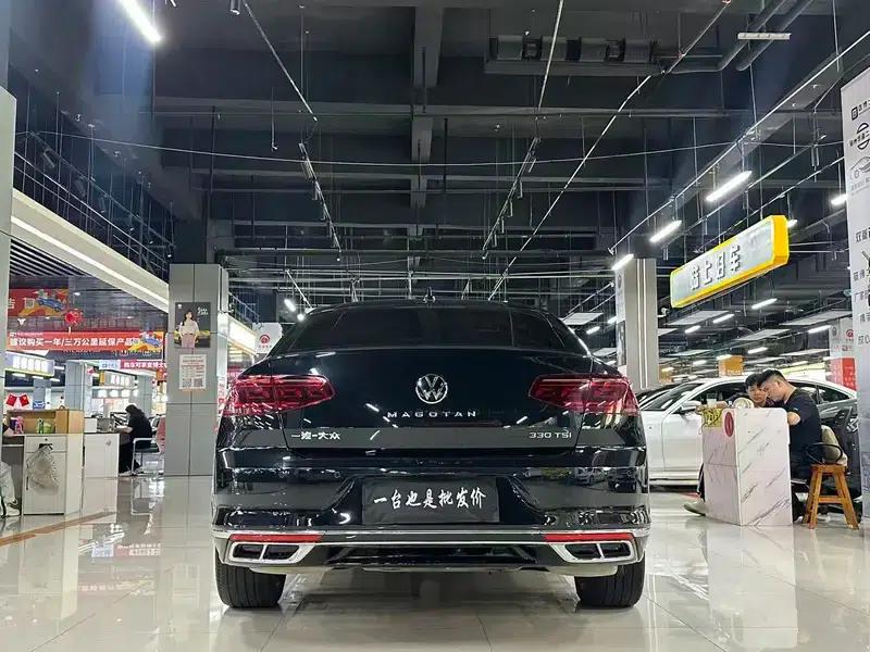 Volkswagen Magotan 2023 2 Millionth Unit Commemorative Edition 330TSI DSG Luxury — миниатюра 5