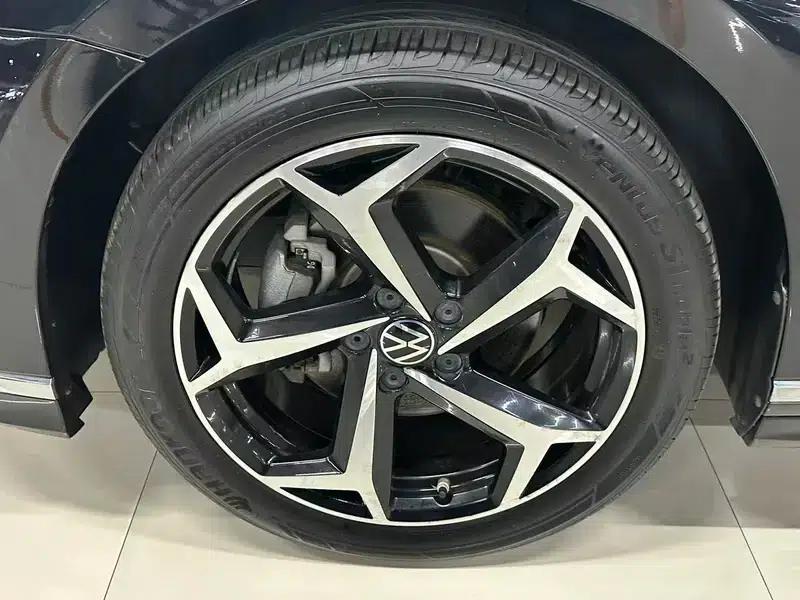 Volkswagen Magotan 2023 2 Millionth Unit Commemorative Edition 330TSI DSG Luxury — миниатюра 8