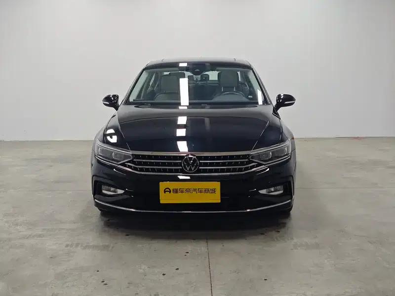 Volkswagen Magotan 2023 2 Millionth Unit Commemorative Edition 330TSI DSG Luxury — миниатюра 2