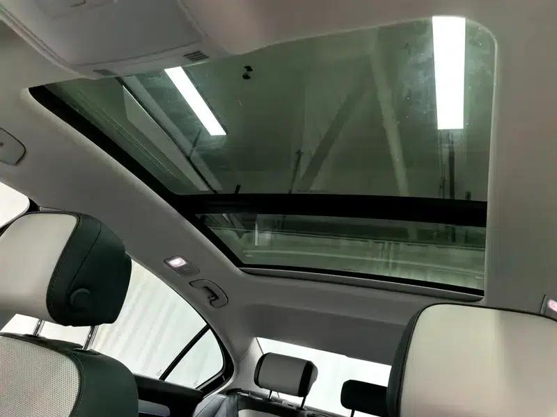 Volkswagen Magotan 2023 2 Millionth Unit Commemorative Edition 330TSI DSG Luxury — миниатюра 19