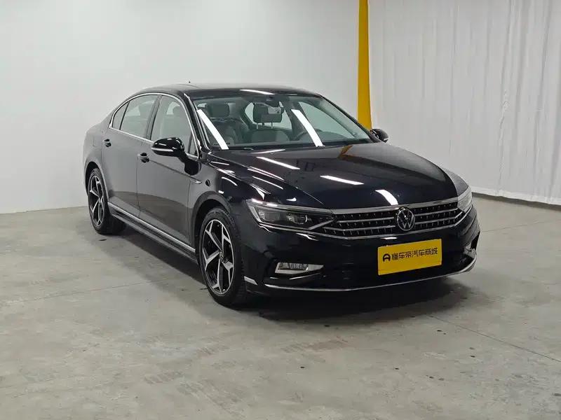 Volkswagen Magotan 2023 2 Millionth Unit Commemorative Edition 330TSI DSG Luxury — миниатюра 3