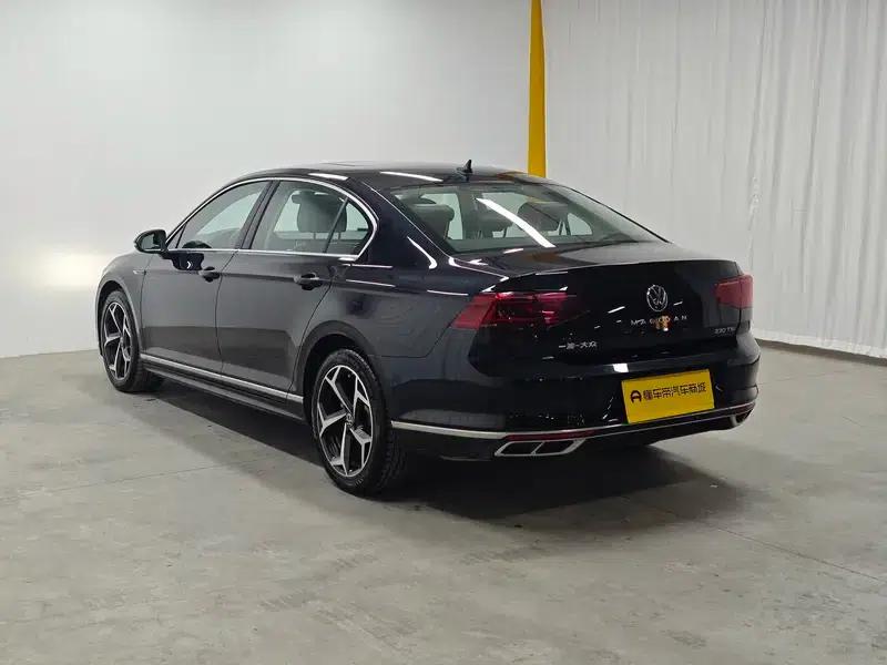 Volkswagen Magotan 2023 2 Millionth Unit Commemorative Edition 330TSI DSG Luxury — миниатюра 5