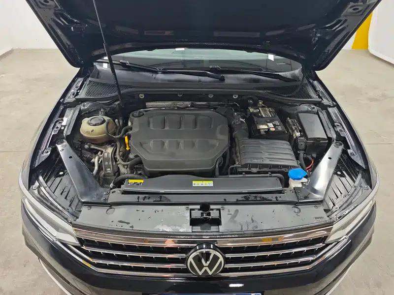 Volkswagen Magotan 2023 2 Millionth Unit Commemorative Edition 330TSI DSG Luxury — миниатюра 10