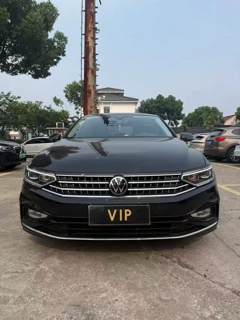 Volkswagen Magotan 2023 2 Millionth Unit Commemorative Edition 330TSI DSG Luxury — миниатюра 2